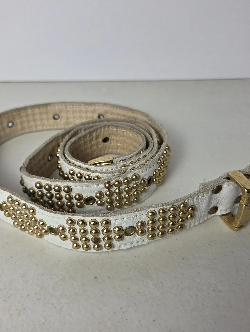 Sand Castle White Belt Studded Gold Buckle Vintage Womens